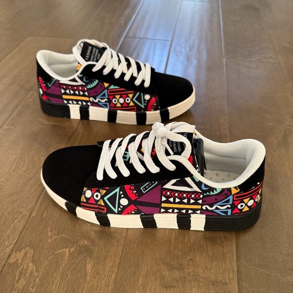 Fashion Graffiti Skate Sneakers - Mens 8/Womens 10 - Picture 1 of 8